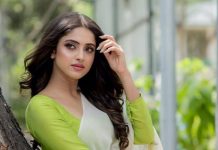 ஆயிஷா புகைப்படங்கள்