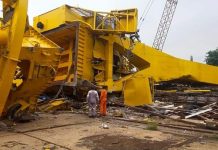 роЖроирпНродро┐ро░ро╛ро╡ро┐ро▓рпН роХро┐ро░рпЗройрпН роЪро░ро┐роирпНродрпБ ро╡ро┐ро┤рпБроирпНродрпБ 10 рокрпЗро░рпН рокро▓ро┐