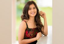 роЕроорпНро░ро┐родро╛ роРропро░рпН рокрпБроХрпИрокрпНрокроЯроЩрпНроХро│рпН