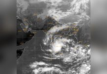 காற்றழுத்த தாழ்வு மண்டலம் – 16 மாவட்டங்களுக்கு “ரெட் அலர்ட்”