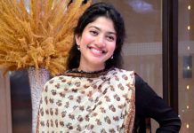 “роОроЩрпНроХрпЗ роЪро╛ропрпН рокро▓рпНро▓ро╡ро┐”!… – ро░роЪро┐роХро░рпНроХро│рпН роПроХрпНроХроорпН