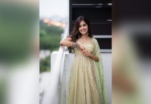 роЕроорпНро░ро┐родрпНродро╛ роРропро░рпН рокрпБроХрпИрокрпНрокроЯроЩрпНроХро│рпН