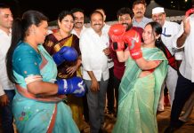 பாக்ஸராக மாறிய ரோஜா! – வைரலாகும் புகைப்படம்