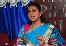 என் குடும்பத்தை குறி வைக்கிறார்கள்! – நடிகை ரோஜா வேதனை