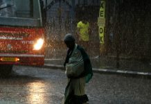 சென்னையில் மழை – மக்கள் ஹேப்பி