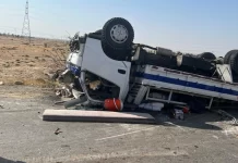 பாகிஸ்தானில் தற்கொலைப்படை தாக்குதல் – 9 போலீசார் பலி