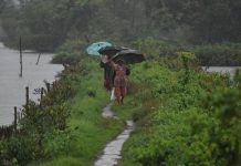 родрооро┐ро┤роХродрпНродро┐ро▓рпН 3 роиро╛роЯрпНроХро│рпБроХрпНроХрпБ рооро┤рпИроХрпНроХрпБ ро╡ро╛ропрпНрокрпНрокрпБ!