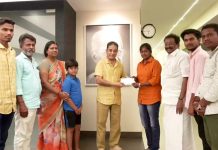 роУроЯрпНроЯрпБроиро░рпН ро╖ро░рпНрооро┐ро│ро╛ро╡ро┐ро▒рпНроХрпБ роХро╛ро░рпН рокро░ро┐роЪро│ро┐родрпНрод роХрооро▓рпНро╣ро╛роЪройрпН!