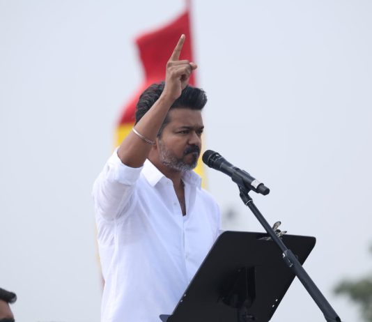 தீய சக்திக்கும், தூய சக்திக்கும் இடையே தான் போட்டி! – ஈரோட்டில் விஜய் பேச்சு